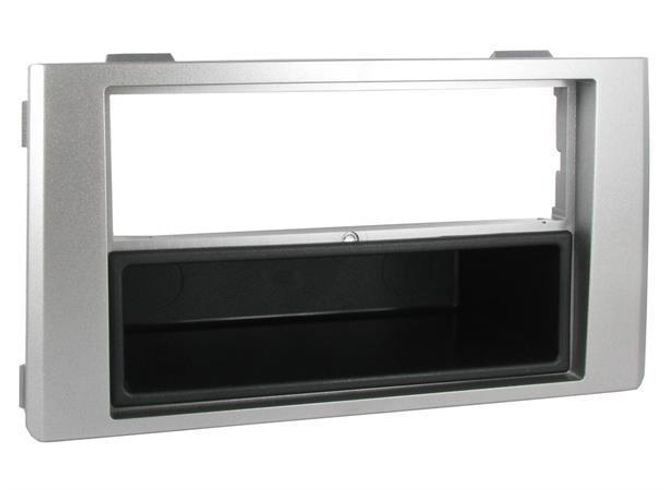 Hovedbilde Connects2 CT24IV02 monteringsramme 1-DIN Iveco Daily (2006 - 2014) Sølv
