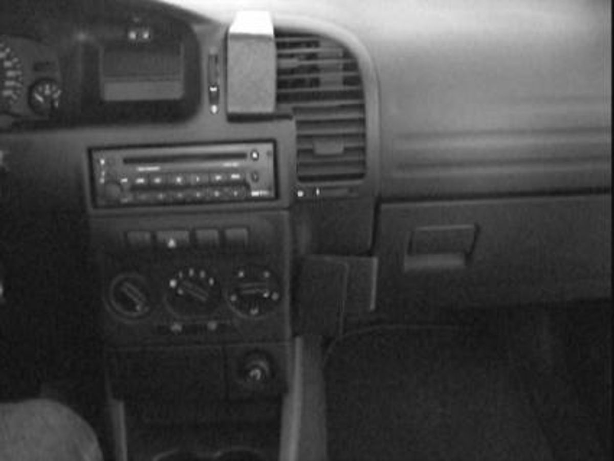 Brodit ProClip 852713 Opel Zafira A 1999-2005 Senter