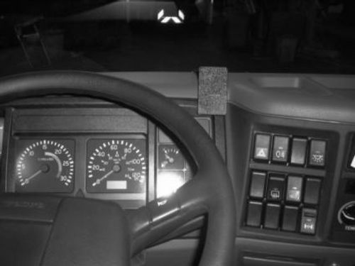 Brodit ProClip 852859 Volvo FL6 2000-2006 Senter
