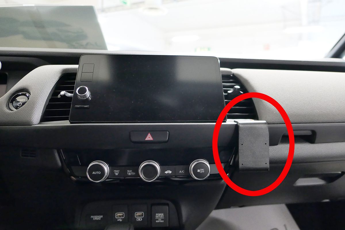Brodit ProClip 855686 Honda Jazz Hybrid 2021--> Vinklet