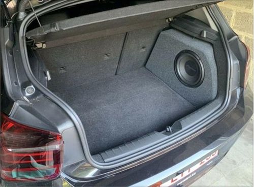ConnectED EDBM1251 bilspesifikk basskasse 10” BMW 1-serie (F20) 2012–2019