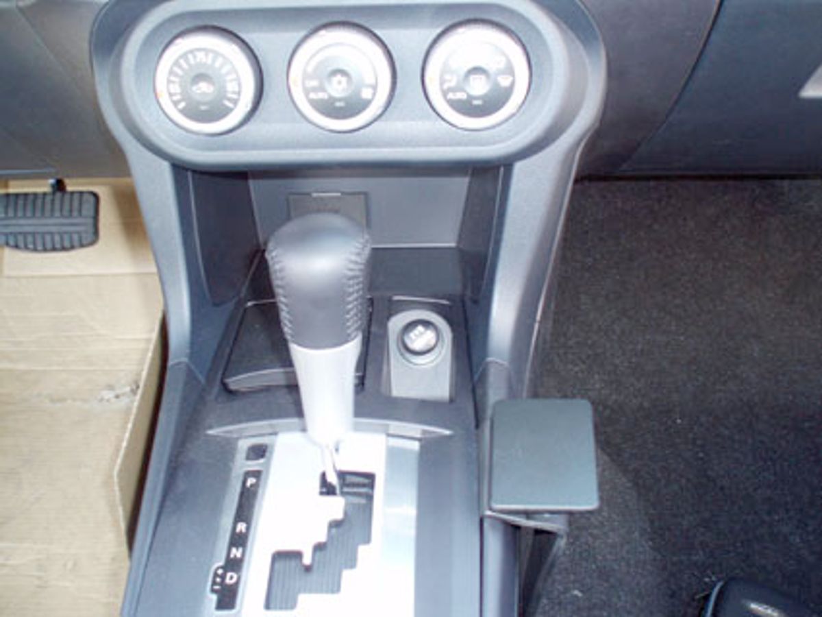 Brodit ProClip 834052 Mitsubishi Lancer 2008-2017 Konsoll