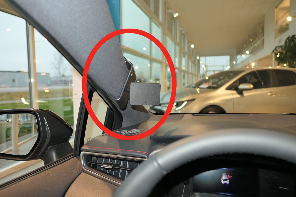 Brodit ProClip 805578 Toyota Corolla 2019--> A-stolpe
