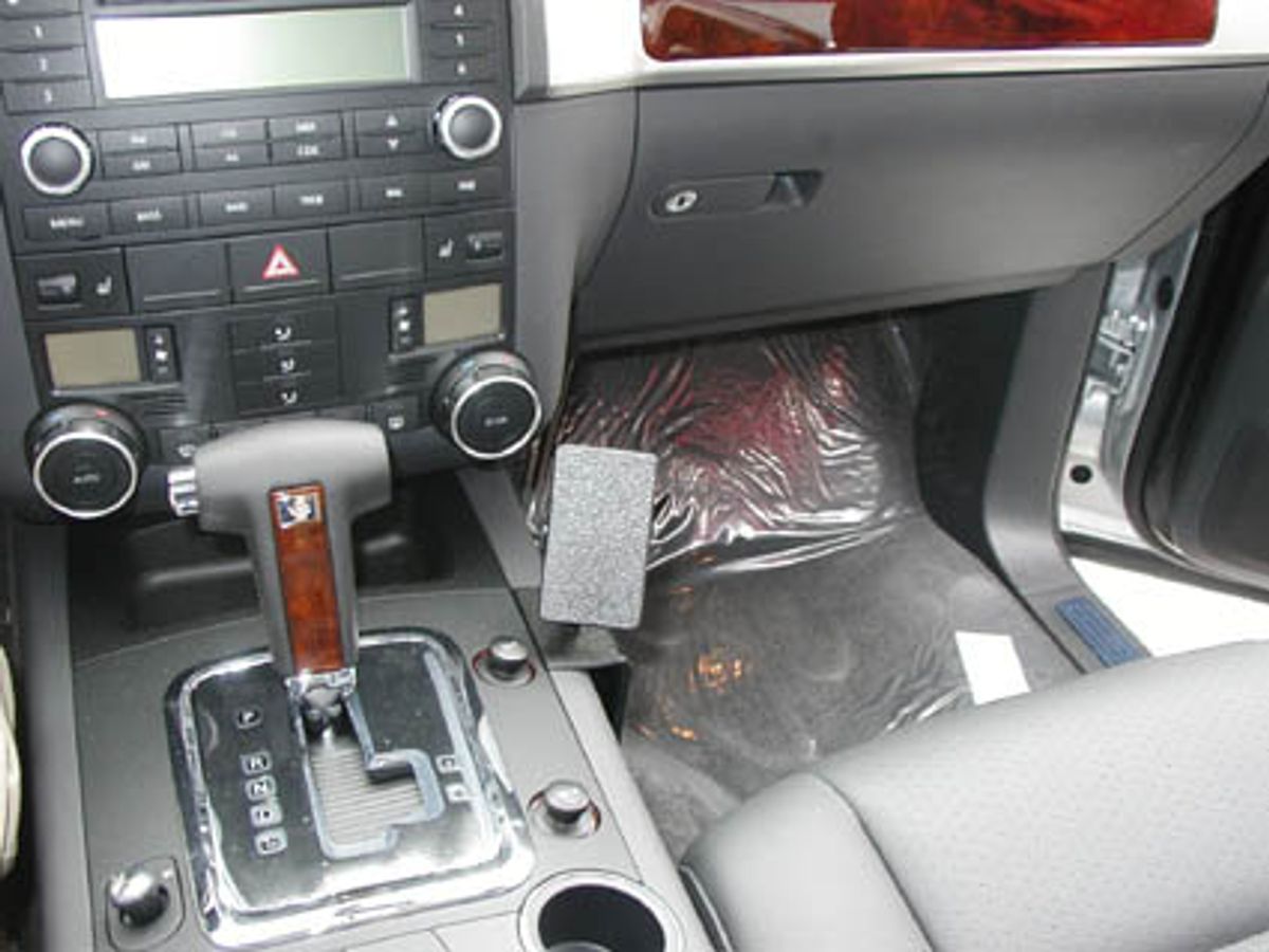 Brodit ProClip 833297 Volkswagen Touareg 2002-2009 Konsoll