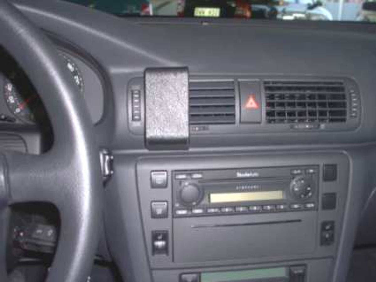 Brodit ProClip 853073 Skoda Superb 2002-2007 Senter