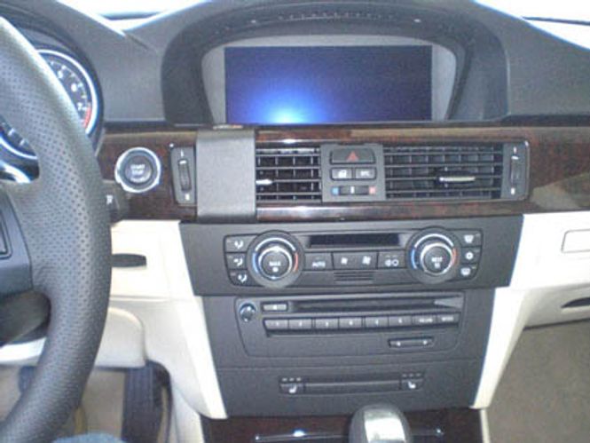 Hovedbilde Brodit ProClip 853737 BMW 3-serie 2005-20121Senter