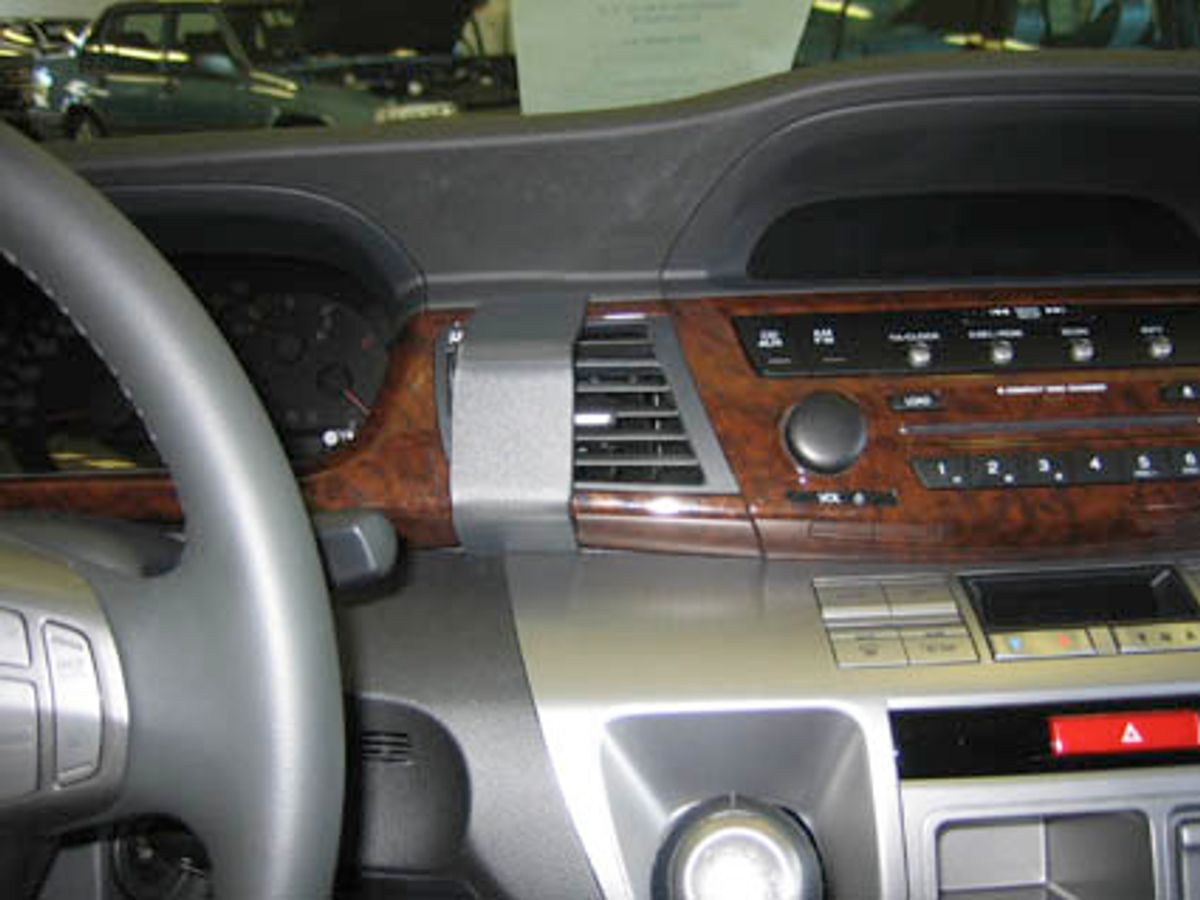 Brodit ProClip 853667 Honda FR-V Senter