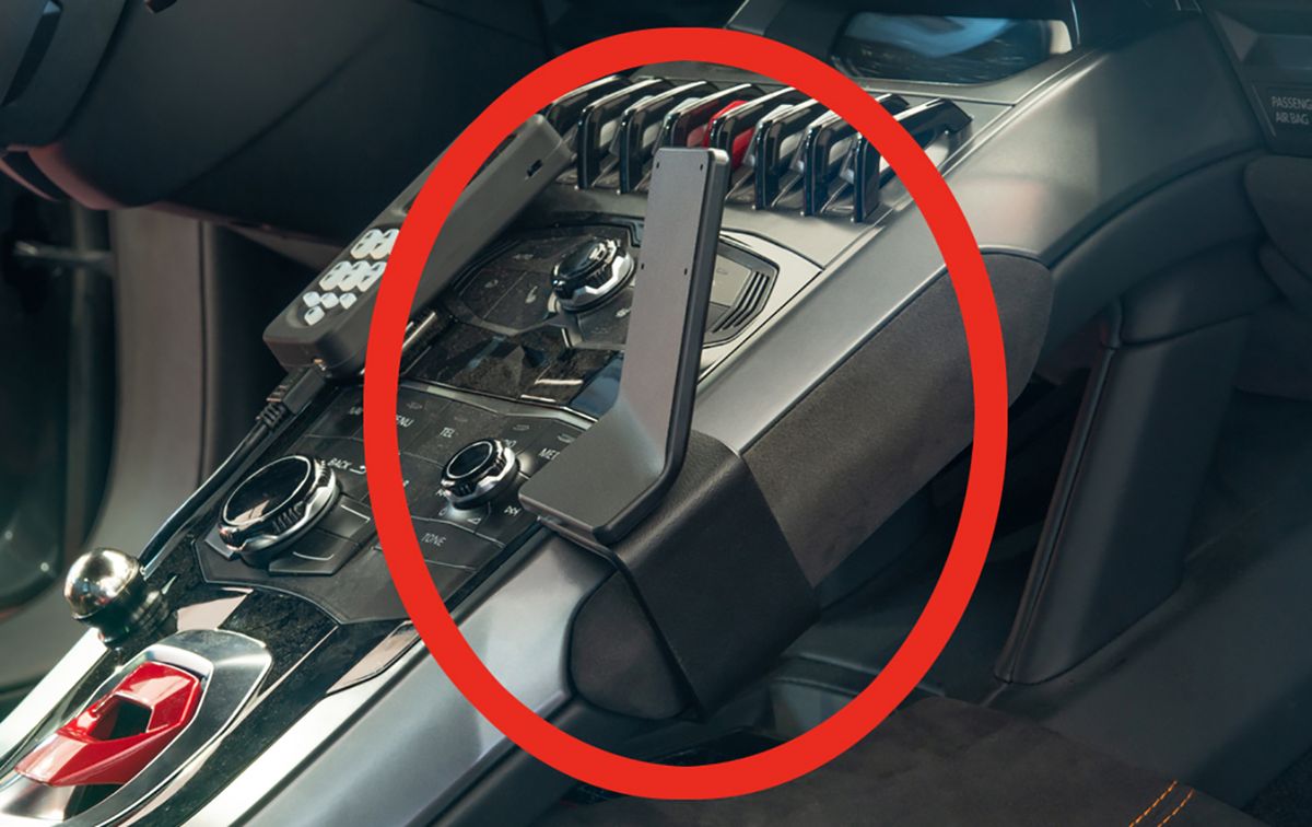 Brodit ProClip 855555 Lamborghini Huracan 2016-2023 Vinklet