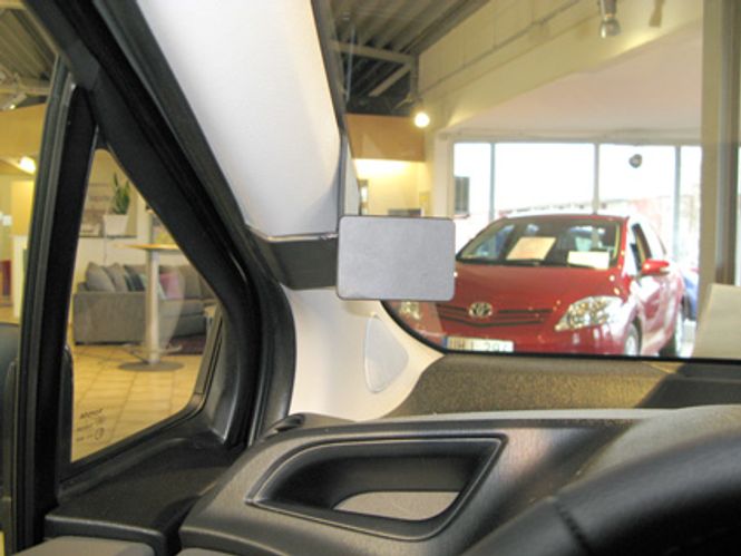 Hovedbilde Brodit ProClip 804724 Toyota Yaris 2012-2014 A-stolpe