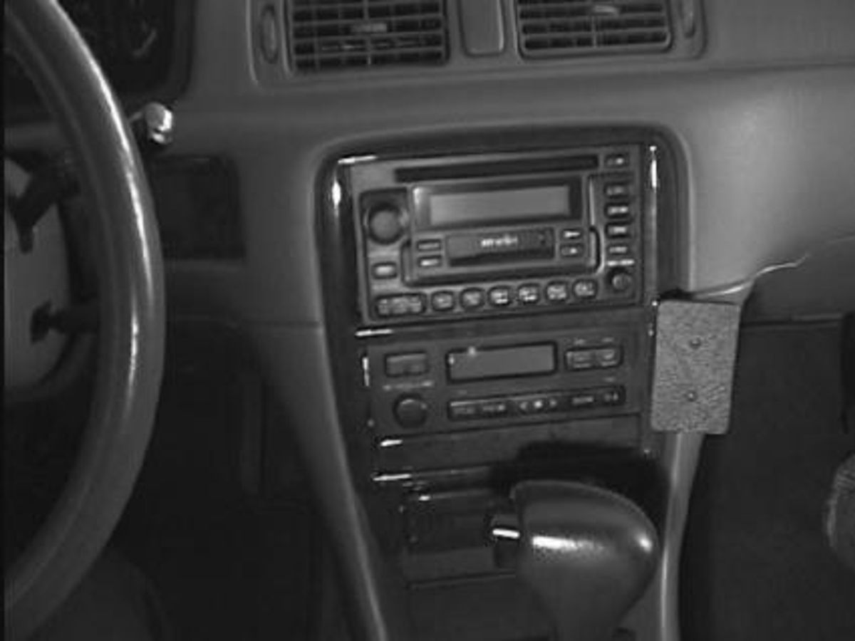 Brodit ProClip 852906 Toyota Camry 1997-2001 Vinklet